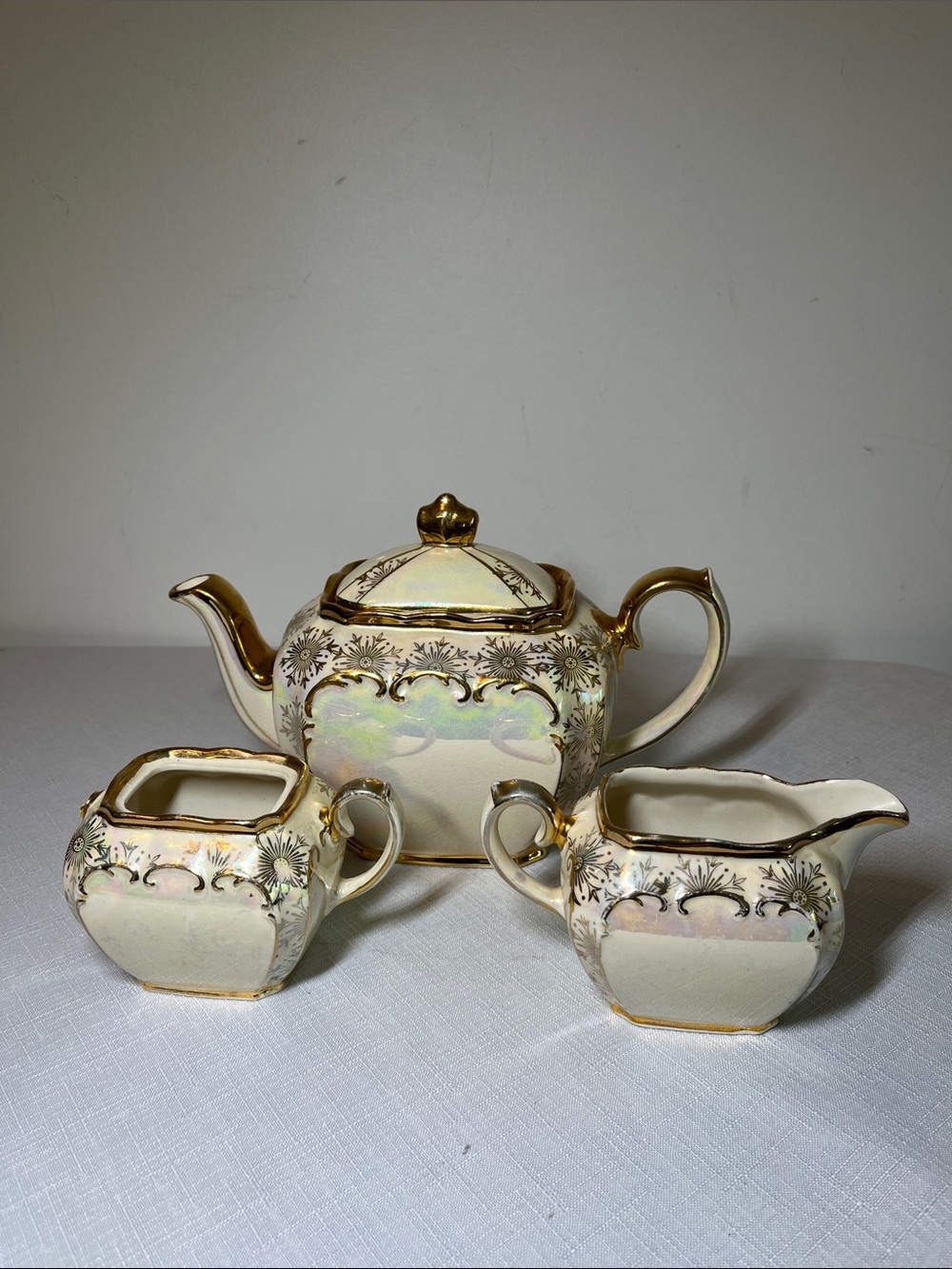 Vintage SADLER ENGLAND Iridescent Cream and Gold Teapot Creamer & Sugar Set